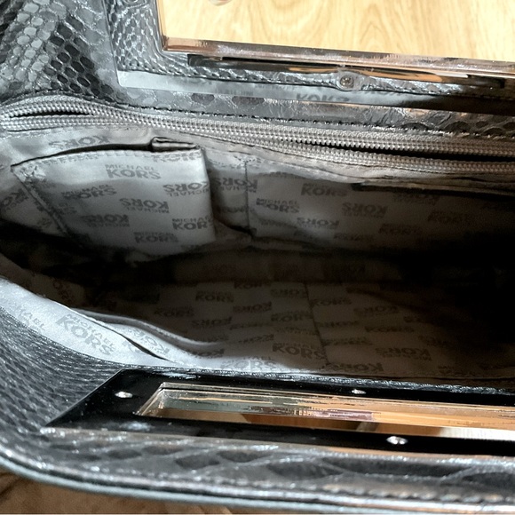 Michael Kors Metallic Silver Faux Leather, chain/strap, EUC - Picture 5 of 9